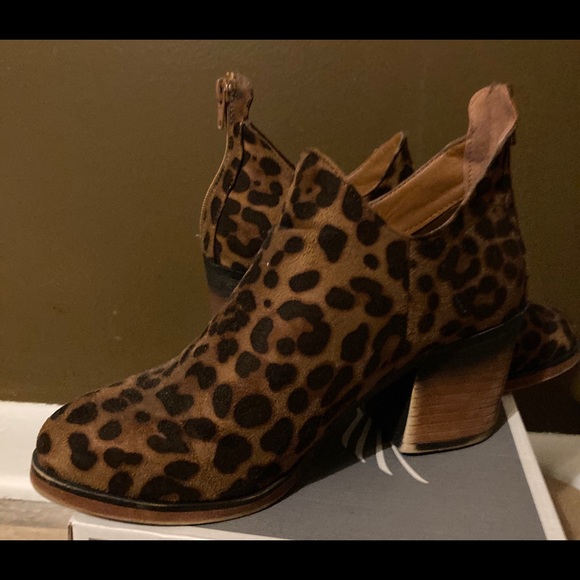 Booties - Picture 3 of 3